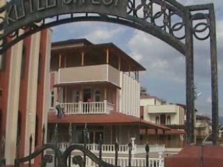 SIMI ZERE KIYMET NAMERDE KALDI- NECİP ŞİH