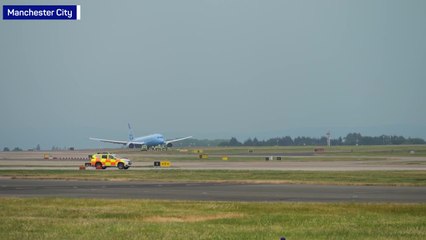 Llegada del City a Mánchester con la Champions en el avión