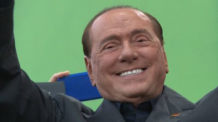 Mort de Berlusconi : « Les Italiens l'adoraient ou le détestaient »