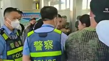 La policía china retiene dos horas a Messi en el aeropuerto