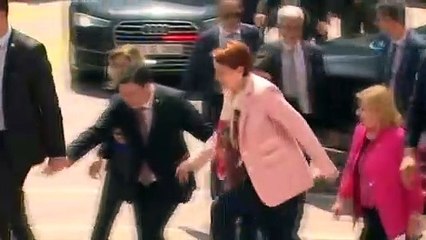 İYİ Parti'den kongre mesajı: 24 Haziran'da Akşener'in etrafında kenetlenerek yeni yol haritasını müjdeleyeceğiz