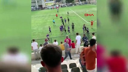 Combattez dans un match de football amateur à Manisa： 2 joueurs hospitalisés