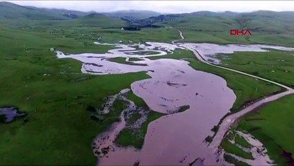 Les méandres du plateau de Persembe ont été inondés en raison des pluies torrentielles à Ordu.