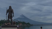 El volcán filipino Mayón expulsa una lengua lava y aumenta el riesgo de erupción mayor