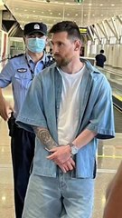 리오넬 메시, 중국 공항에서 2시간 갇혀 당황! 🛂