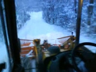 déneigement avec jcb 4cx (Vercors 26)