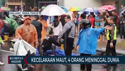 Download Video: Kecelakaan Maut Pick Up Tabrak Pengendara Motor, 4 Orang Meninggal Dunia