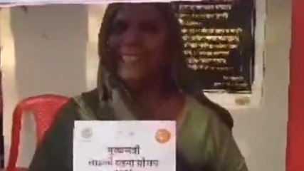 Viral: लाडली बहना का ये VIDEO जमकर हो रहा वायरल,विपक्ष ले रहा चटकारे