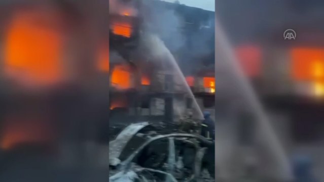 Zelenskiy: Rusya, Krivoy Rog kentinde sivil yerleşim yerlerini hedef aldı