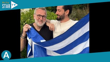 Hugo Manos dans des toilettes de luxe avec un proche de Laurent Ruquier, malgré une rumeur qui lui c