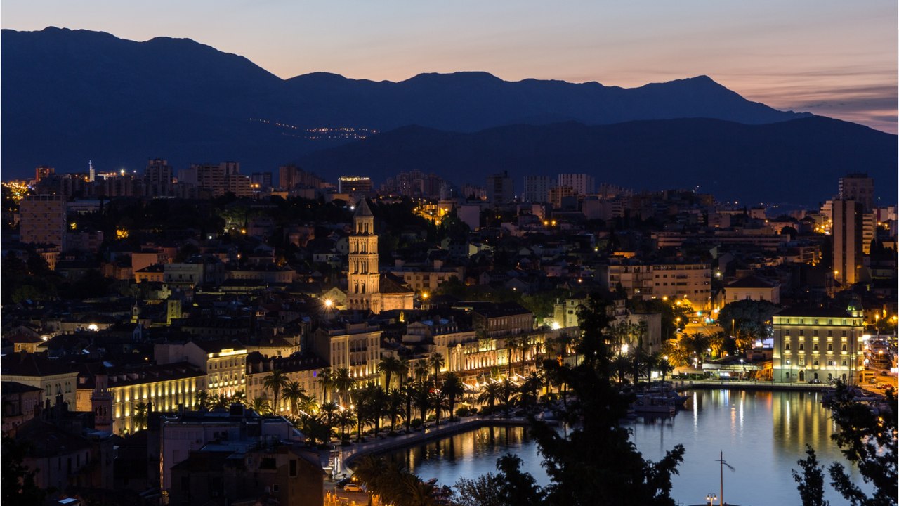 Saftige Geldstrafe: Beliebte Urlaubsmetropole führt Bikini- und Alkoholverbot ein