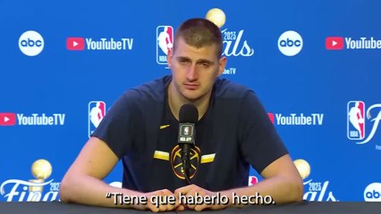 Jokic revisa si le ha felicitado Djokovic