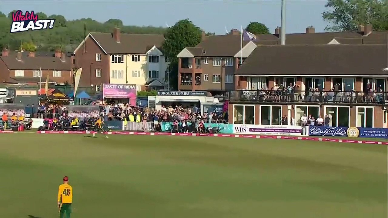 Shaheen Impresses With The Ball _ Derbyshire vs Nottinghamshire - Highlights_HD