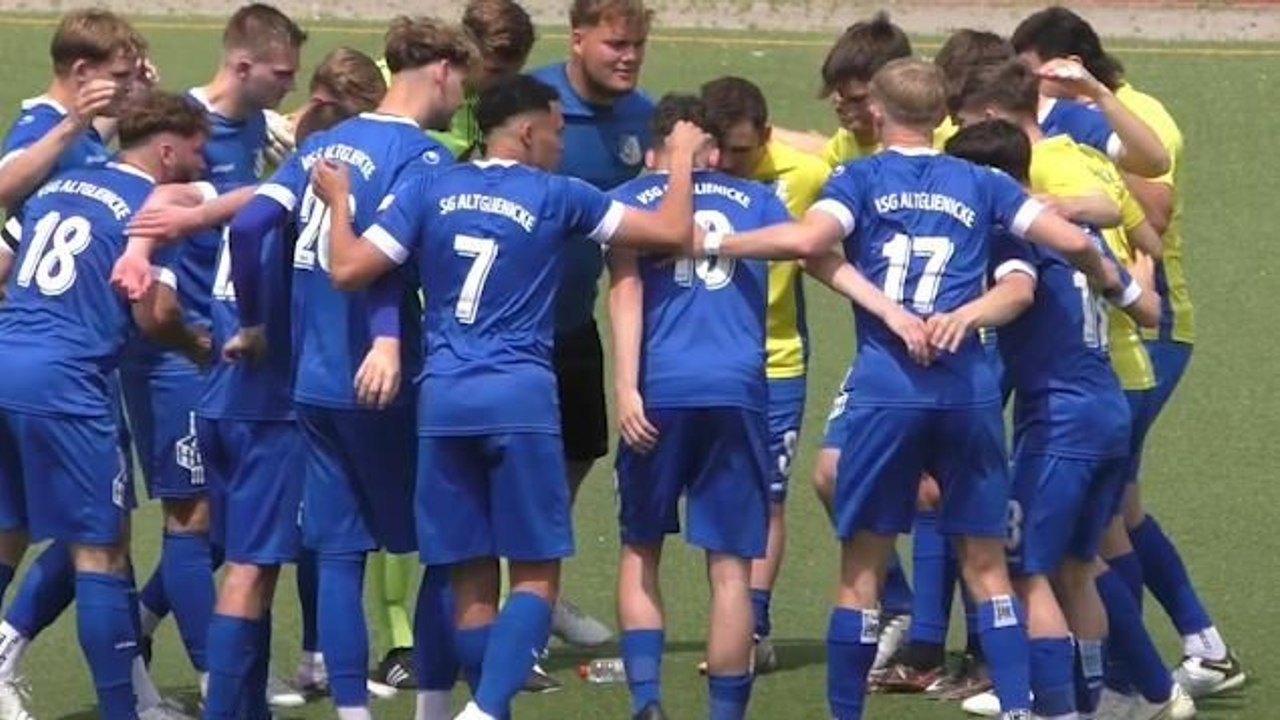 Trotz Niederlage: VSG Altglienicke II feiert Aufstieg in die Berlin-Liga
