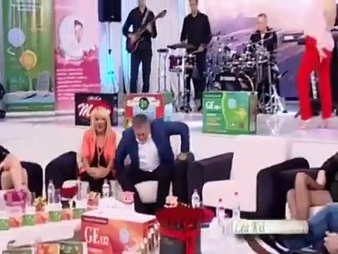 Sanja Djordjevic - Ti zaplakaces na mojoj strani kreveta - Nedeljno popodne sa Leom Kis - (Tv Pink 06.03.2016)