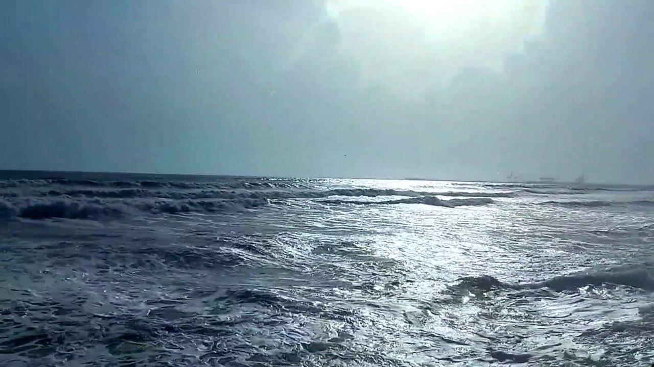 Karachi Cyclone Joy Red Alert Current Update | Sea Terrible Storms Karachi Beach