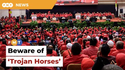 Umno advised to exercise caution in reinstating critics