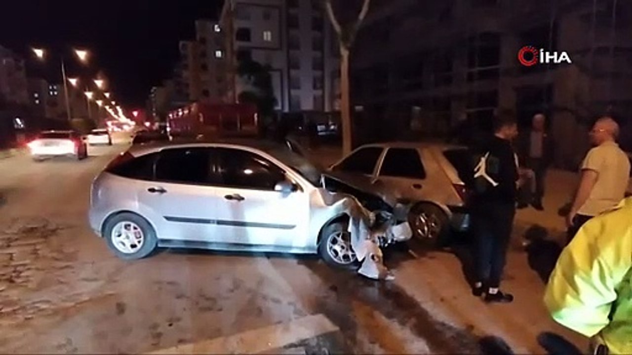 Su saatine giren yılan paniğe neden oldu