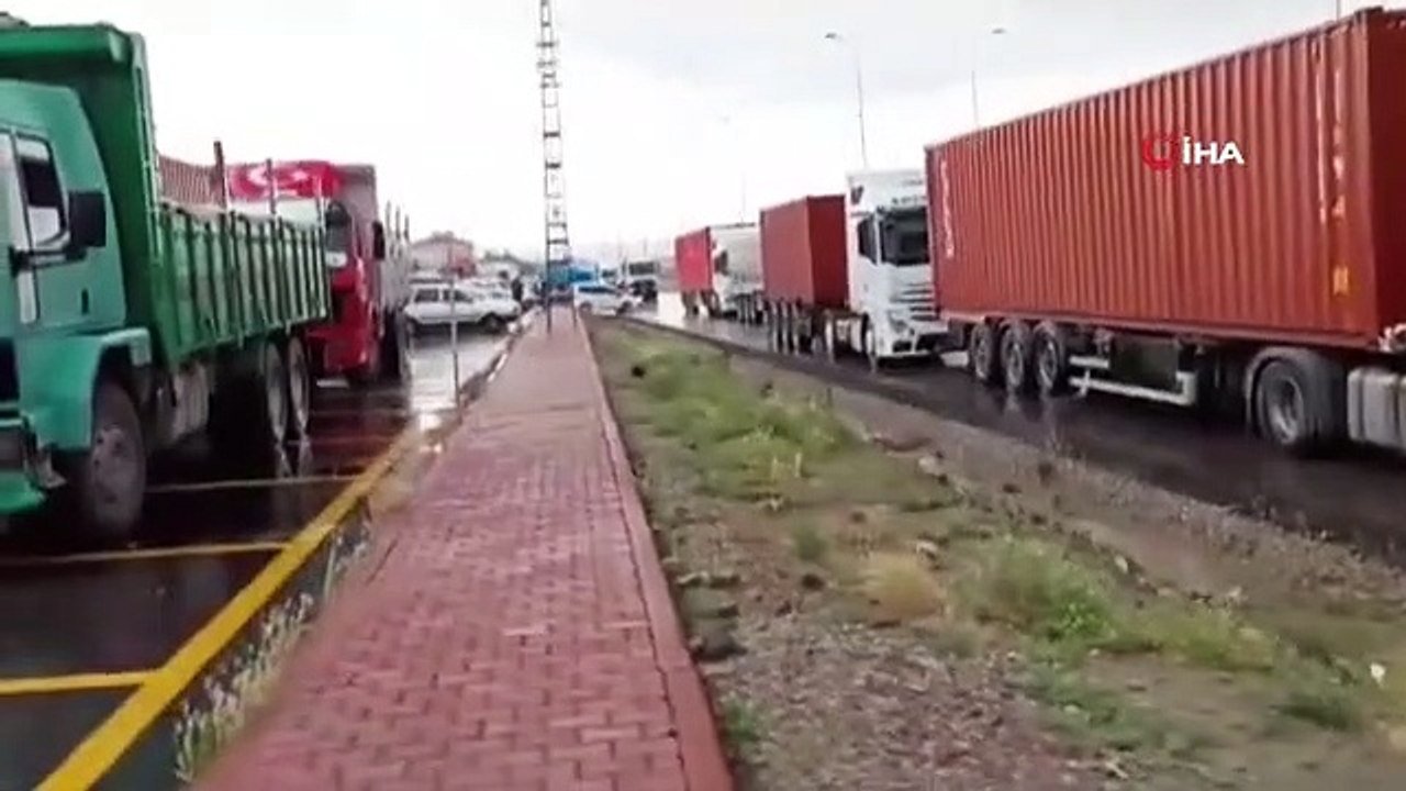 Kayseri - Autoroute Niğde fermée aux transports en raison des inondations