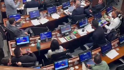 Agarrón en el Congreso durante el último debate sobre la legalización del cannabis recreativo