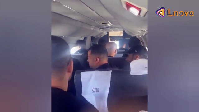 Avião com a banda do cantor Tierry faz pouso de emergência após porta da aeronave abrir em voo que partiu de São Luís - MA