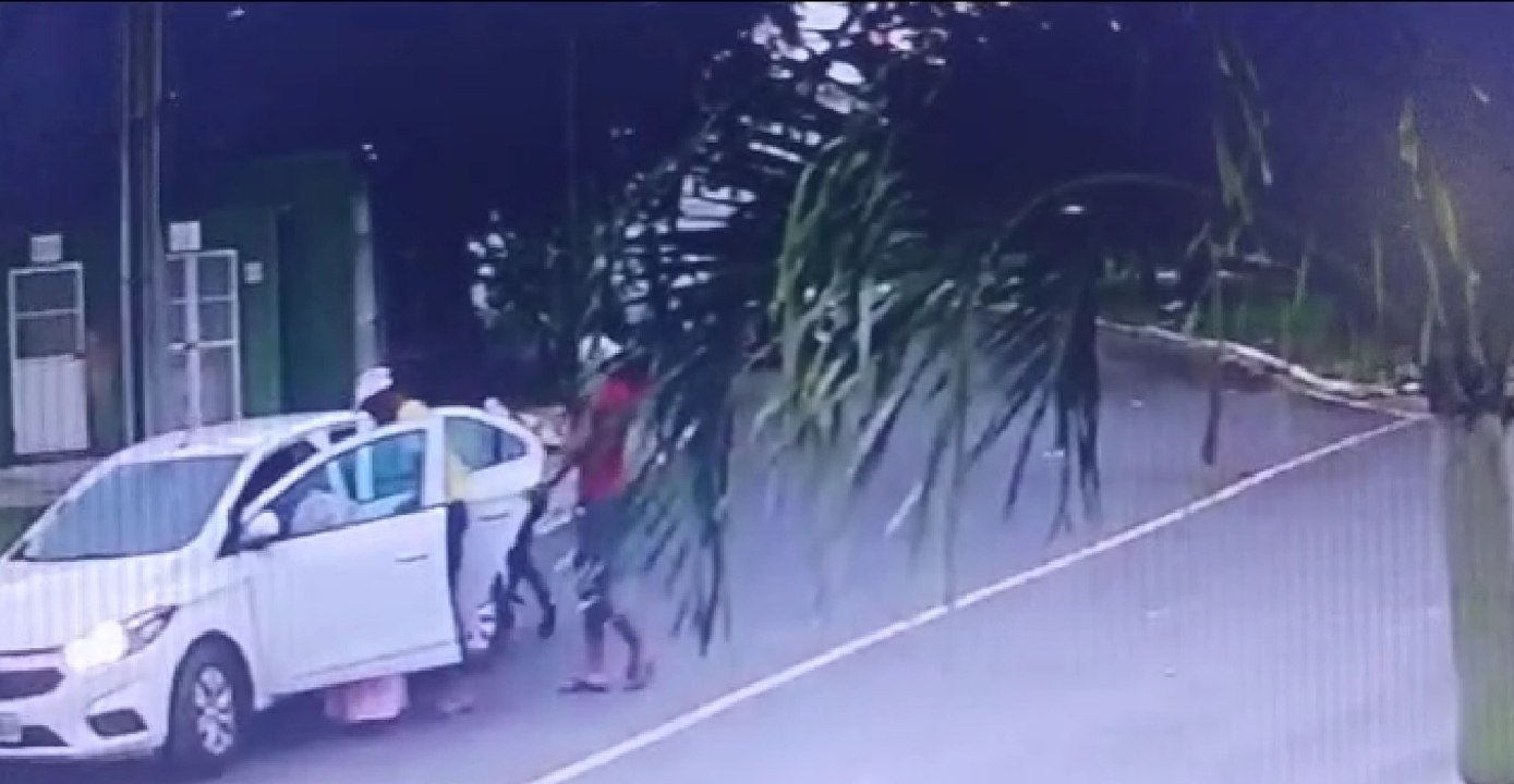 Mãe e filho são vítimas de sequestro relâmpago em Lauro de Freitas