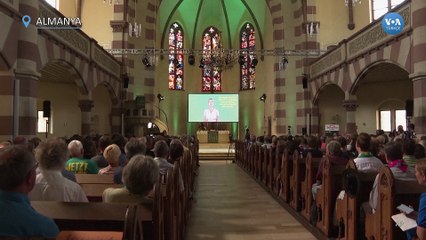 Almanya’da yapay zeka kilise ayininde vaaz verdi