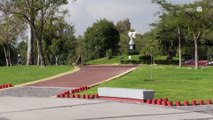 Por sequía, Zapopan instala pasto sintético en los parques del municipio