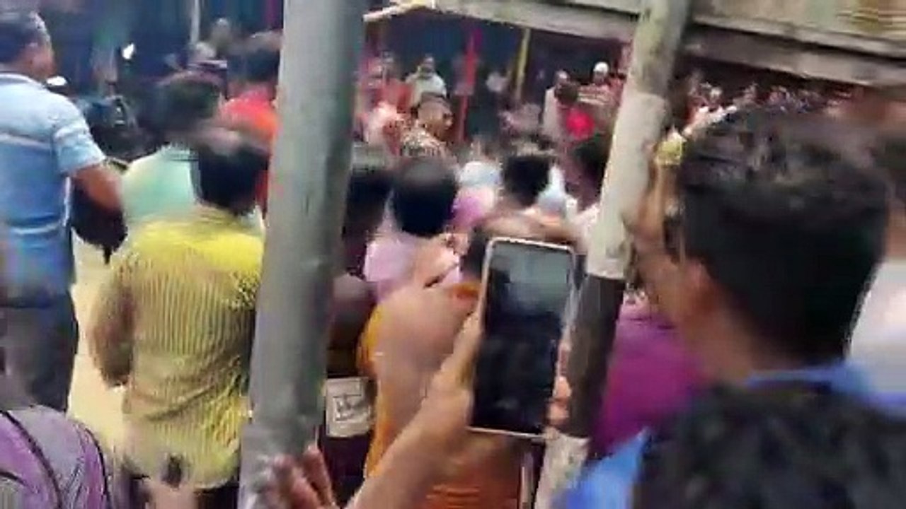 চৌদ্দগ্রামে আওয়ামীলীগের দুই গ্রুপের মধ্যে সংঘর্ষ