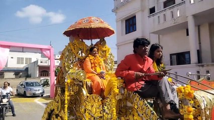 Video: बैंड-बाजे संग निकली कलश यात्रा, पुष्प वर्षा से स्वागत