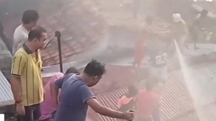 বউবাজারে ভয়াবহ আগুন ! পুড়ে ছাই একাধিক বাড়ি, আতঙ্ক এলাকায়