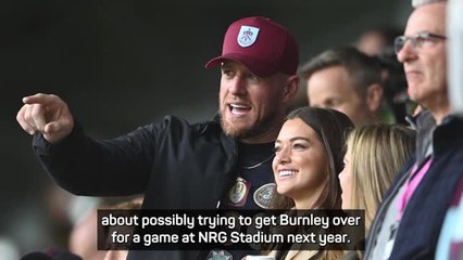 J.J. Watt invites Houston on Burnley bandwagon