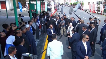 الرئيس السيسي يتفقد مجمع الخدمات الزراعية بقرية الأبعادية بالبحيرة