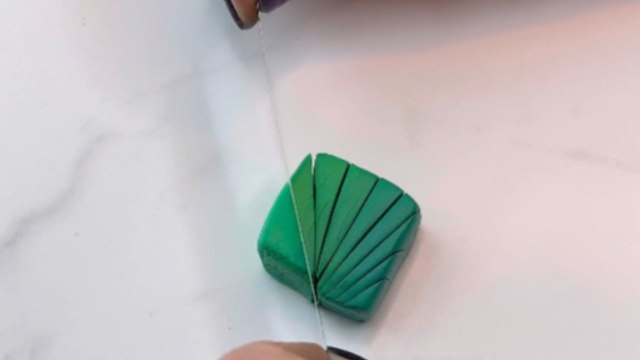 Nature-lover REVEALS the process behind making cute polymer clay butterfly jewelry