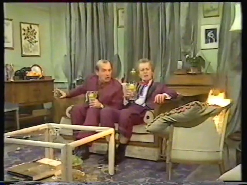 Saturday Live (1986) S01E04 - February 15, 1986 - Chris Barrie / Morwenna Banks / John Bird / The Dangerous Brothers Rik Mayall Ade Edmonson / Ben Elton / Stephen Fry / Steve Nallon / Helen Lederer / Oblivion Boys / Kate Robbins / Belouis Some