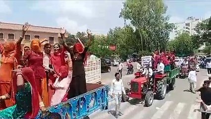 गोचर भूमि पर पार्क बना कब्जा करने का आरोप, JDA के सामने हुई जमकर नारेबाजी, देखें VIDEO