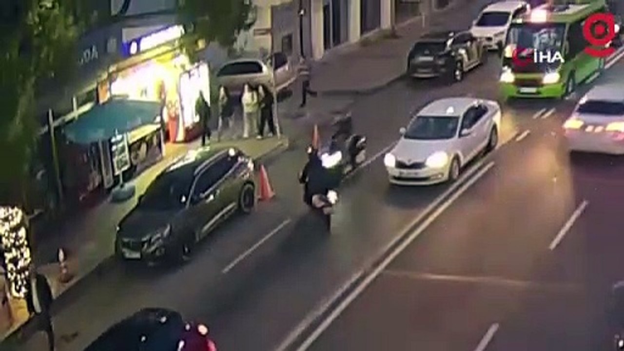 Sürücü hataları kazaları beraberinde getirdi... Mayıs ayında yaşanan trafik kazaları KGYS kameralarına yansıdı