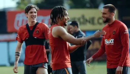 Galatasaray'ın genç yıldızı Sacha Boey sakatlandı
