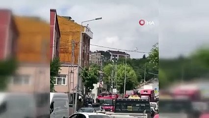 Binadan atlamaya çalışan adamı döverek indirdi! O anlar kamerada