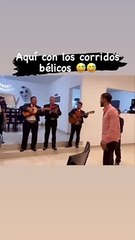 Nelson Muñoz, jugador del Olancho celebró su cumpleaños a ritmo de Peso Pluma