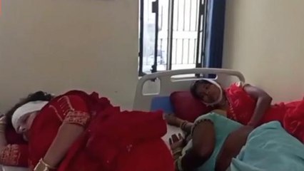 चालक की लापरवाही से मिनी बस पलटी, 25 यात्री हुए घायल