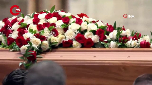 Eski İtalya Başbakanı Berlusconi son yolculuğuna uğurlanıyor