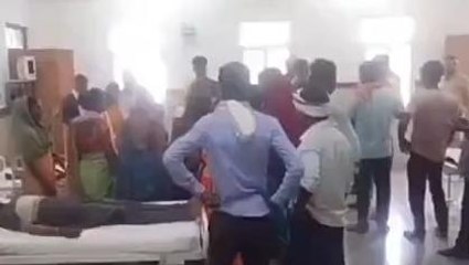 छिंदवाड़ा: जोरदार भिड़ंत में उड़े बाइक के परखच्चे, खून से सनी सड़क