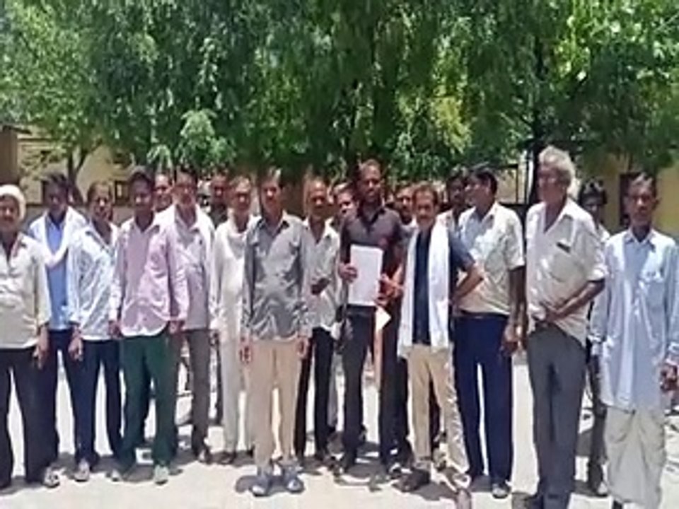 video: मिट्टी खोदने के लिए आवंटन करो भूमि, एसडीओ को दिया ज्ञापन