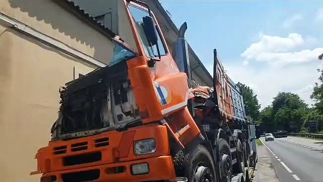 Tino, morto per salvare gli altri conducenti: la tragedia del camionista sulla Lecco-Ballabio