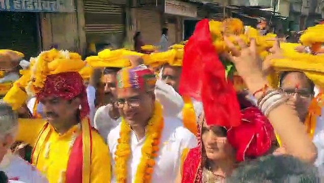 भीलवाड़ा में नृत्य करते भक्त, राधे-राधे की गूंज से गूंजा शहर