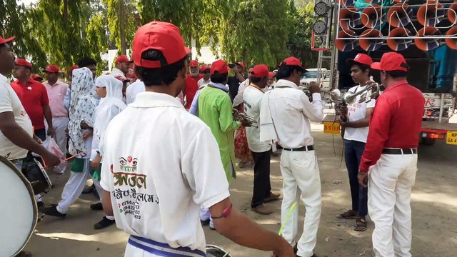 नाटक से छात्रों को किया जागरुक