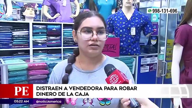 Delincuentes distraen a vendedora y roban el dinero de la caja registradora.