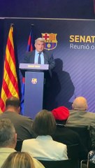 Laporta reconoce que el Barça está excedido en el límite salarial / VÍCTOR MALO