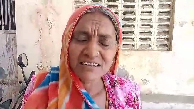 बेटी के जन्म पर ली ‘बख्शीश’, जबरन वसूल लिए डेढ़ हजार रुपए